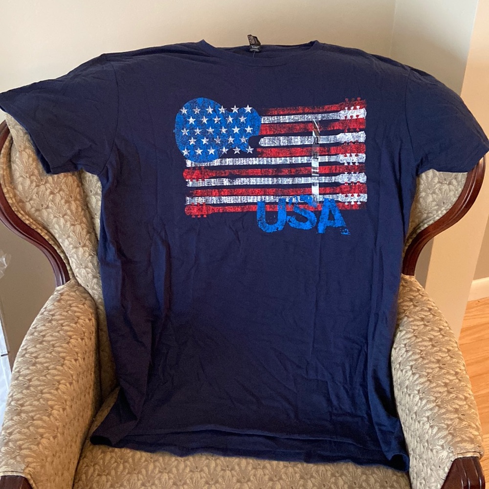 Home of the brave, lightweight T-shirt, size extra large, men’s.